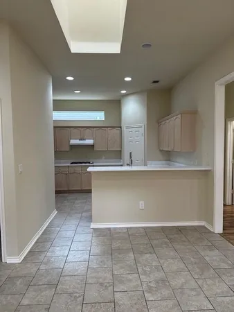 $2,950 | 6060 Thursby Avenue, Dallas, TX 75252