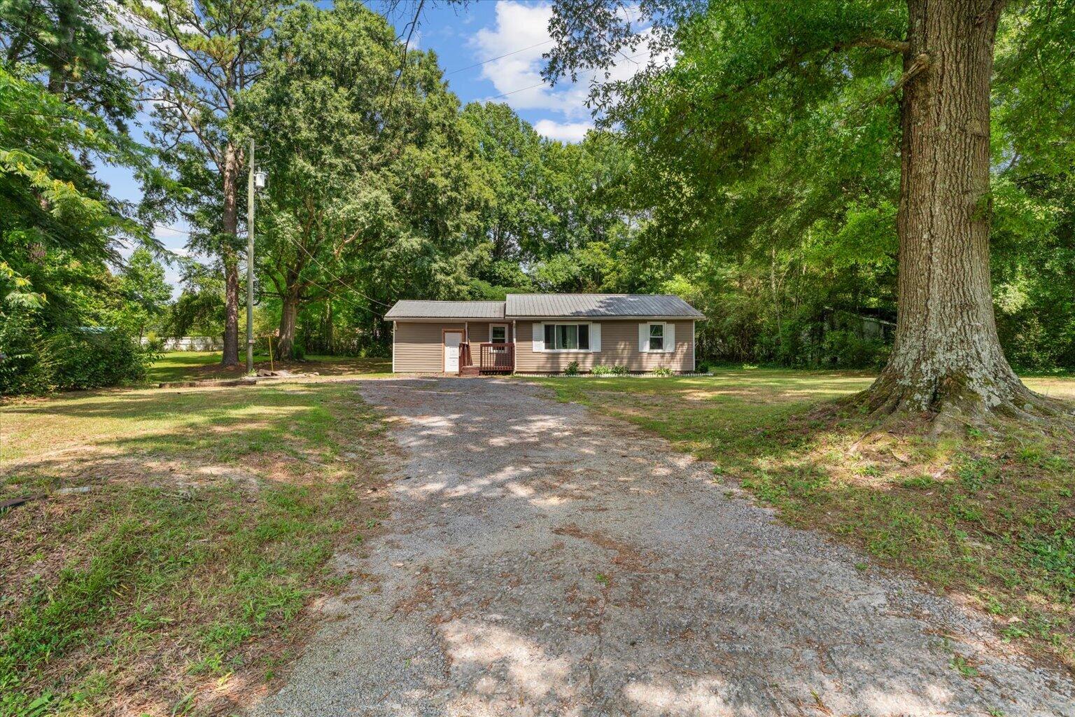 163 Ben Putnam Road Dalton, GA 30721 - Photo 2 of 35 02-DSC00252