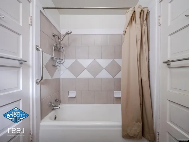 $213,500 | 416 South 3rd Street, Glenrock, WY 82637