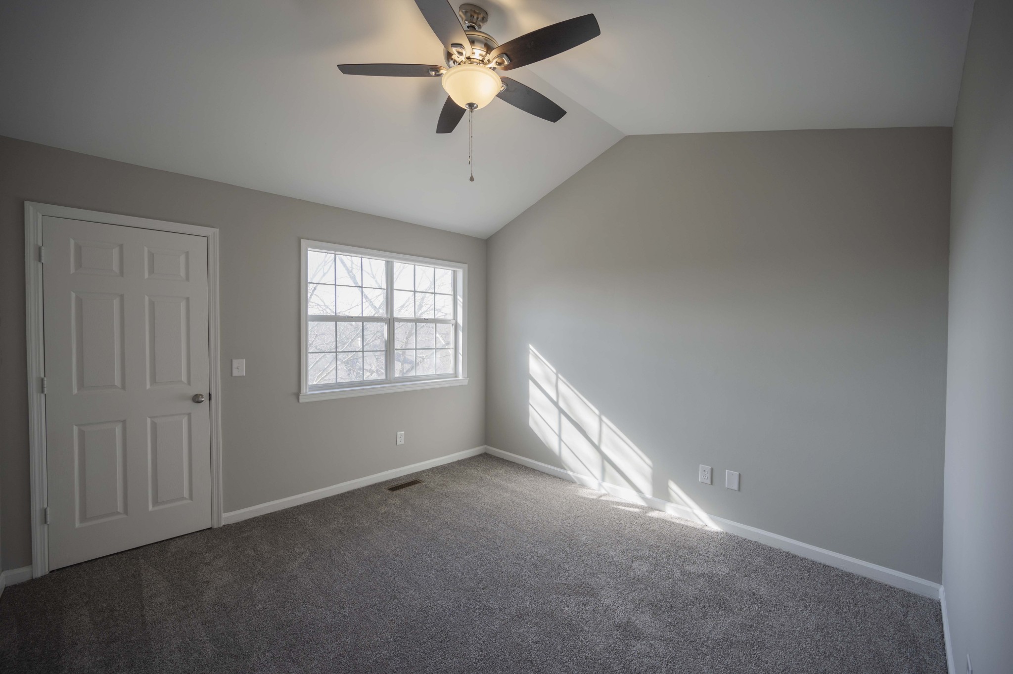 150 Pepper Ridge Circle Antioch, TN 37013 - Photo 10 of 17 Gallery Image 10