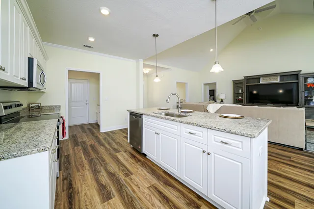 $393,250 | 454 Basalt Court, Beech Island, SC 29842