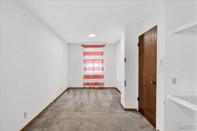 $350,000 | 16 Midland Avenue, Maryland Heights, MO 63043