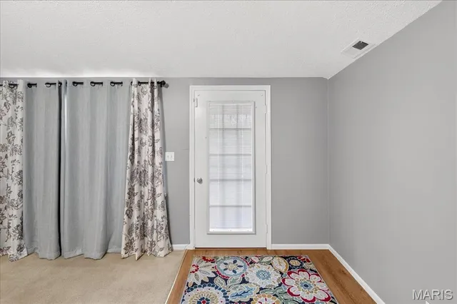 $350,000 | 16 Midland Avenue, Maryland Heights, MO 63043