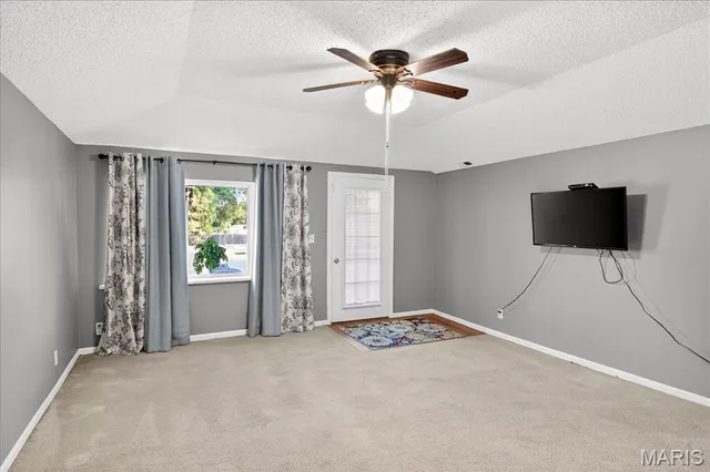 $350,000 | 16 Midland Avenue, Maryland Heights, MO 63043