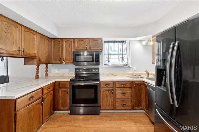 $350,000 | 16 Midland Avenue, Maryland Heights, MO 63043