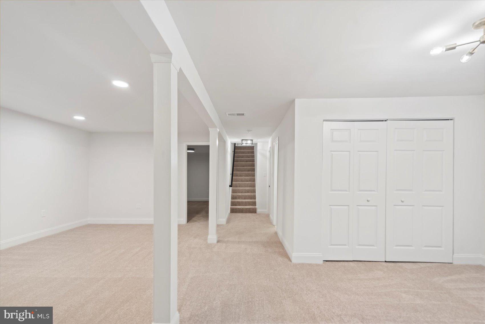 4566 Hickory Lane Mount Airy, MD 21771 - Photo 39 of 45 an entryway of a room