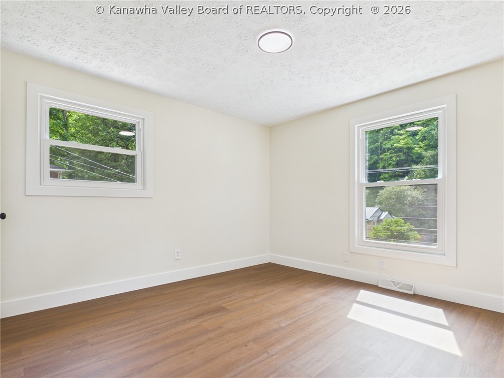 726 Chappell Road Charleston, WV 25304 - Photo 8 of 38 Gallery Image 8