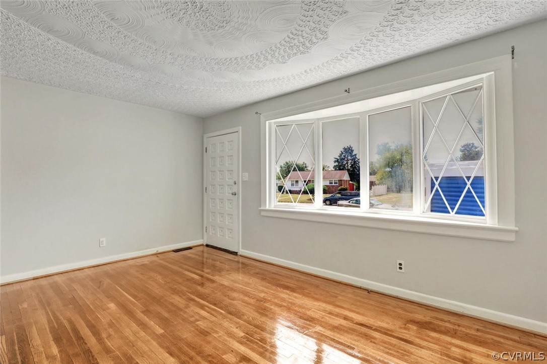 2012 Cleary Road Richmond, VA 23223 - Photo 3 of 28 Gallery Image 3