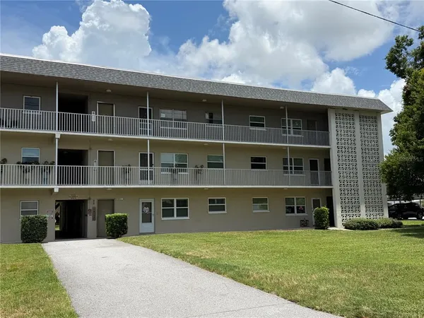 $59,000 | 5725 12th Avenue North, Unit 306D, St. Petersburg, FL 33710