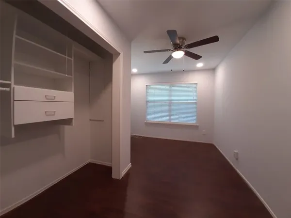 $2,395 | 8 Fawnchase Court, The Woodlands, TX 77381