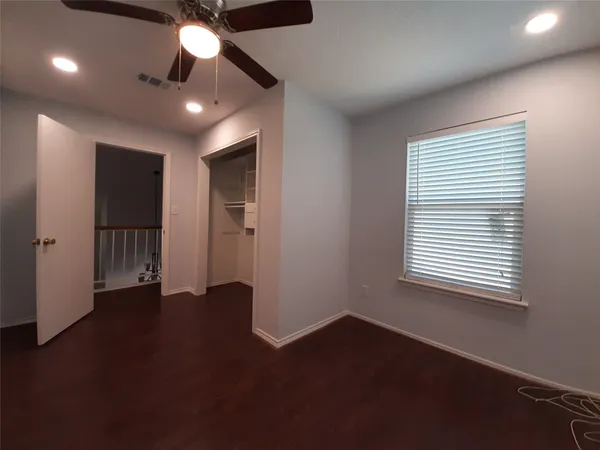 $2,395 | 8 Fawnchase Court, The Woodlands, TX 77381