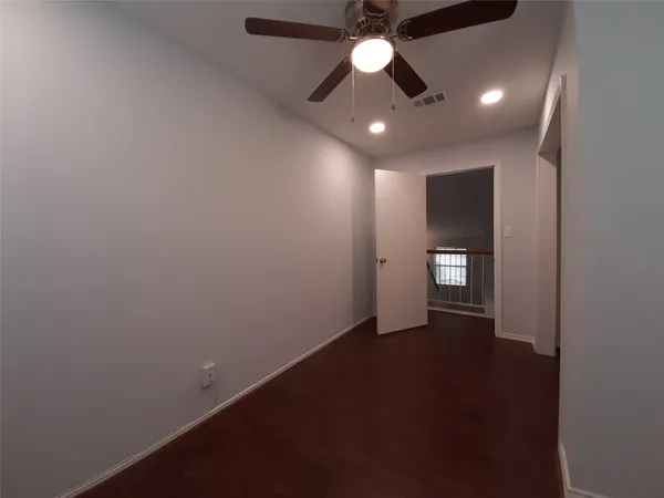 $2,395 | 8 Fawnchase Court, The Woodlands, TX 77381