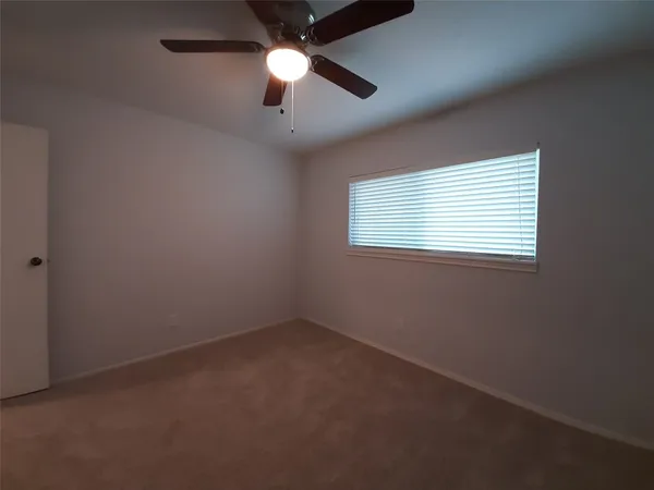 $2,395 | 8 Fawnchase Court, The Woodlands, TX 77381