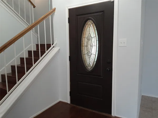 $2,395 | 8 Fawnchase Court, The Woodlands, TX 77381