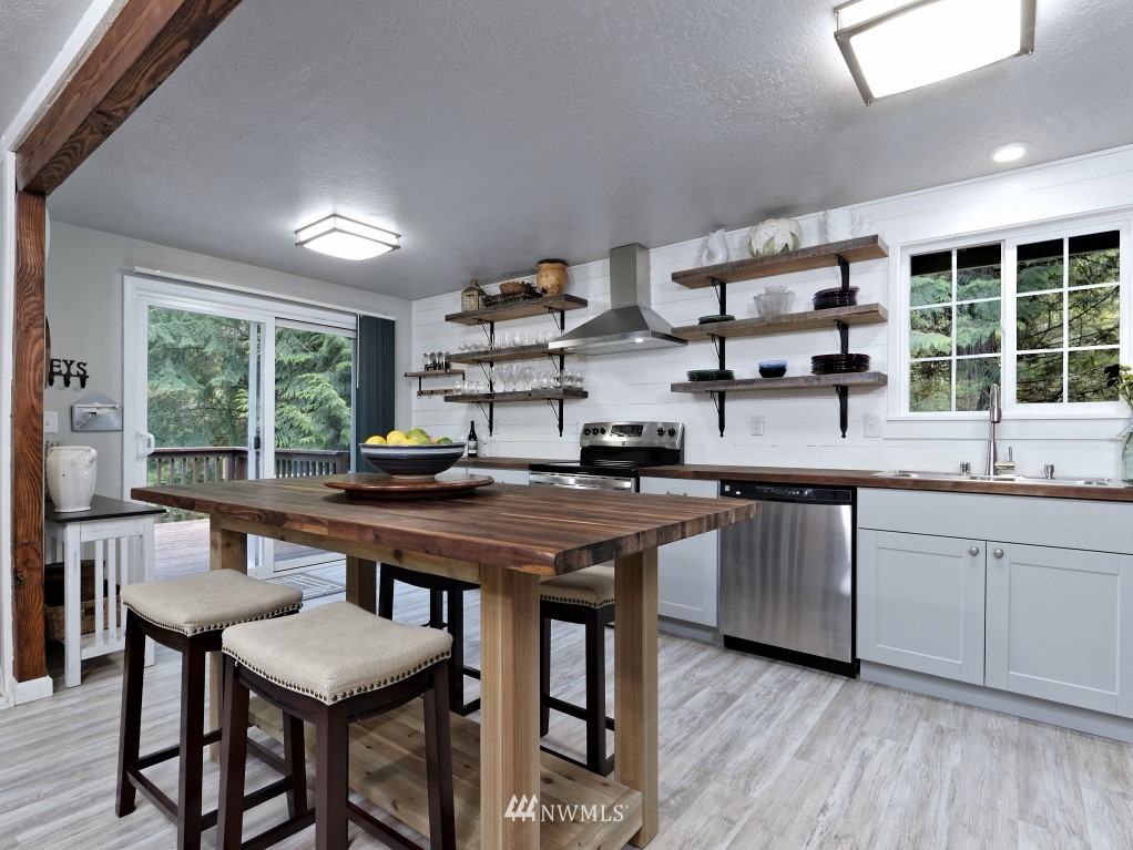 890 East Strong Road Shelton, WA 98584 - Photo 7 of 40 Gallery Image 7