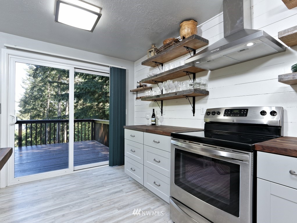 890 East Strong Road Shelton, WA 98584 - Photo 8 of 40 Gallery Image 8