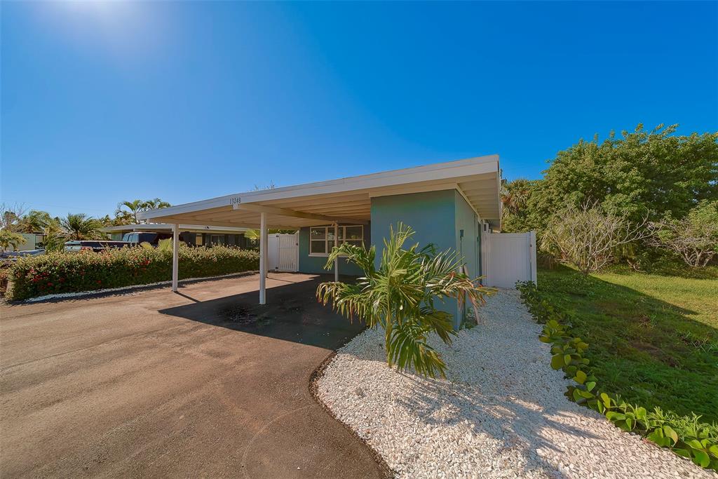 13248 4th Street East, Unit B Madeira Beach, FL 33708 - Photo 33 of 49