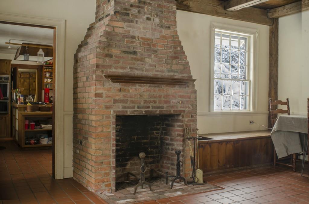 716 Mountain Road Woolwich, ME 04579 - Photo 10 of 30 Working center fireplace in main...