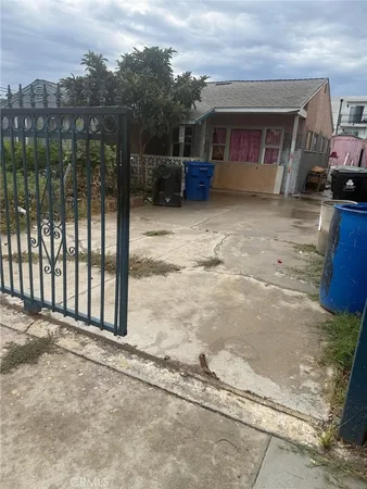$925,000 | 1606 West 206th Street, Los Angeles, CA 90501