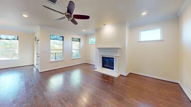 $2,650 | 12004 Terraza Circle, Unit TH32, Austin, TX 78726