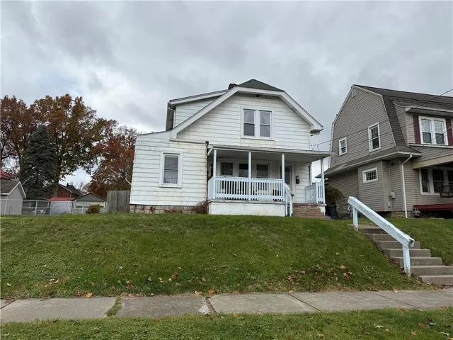 $69,999 | 2007 Delaware Avenue, New Castle, PA 16105