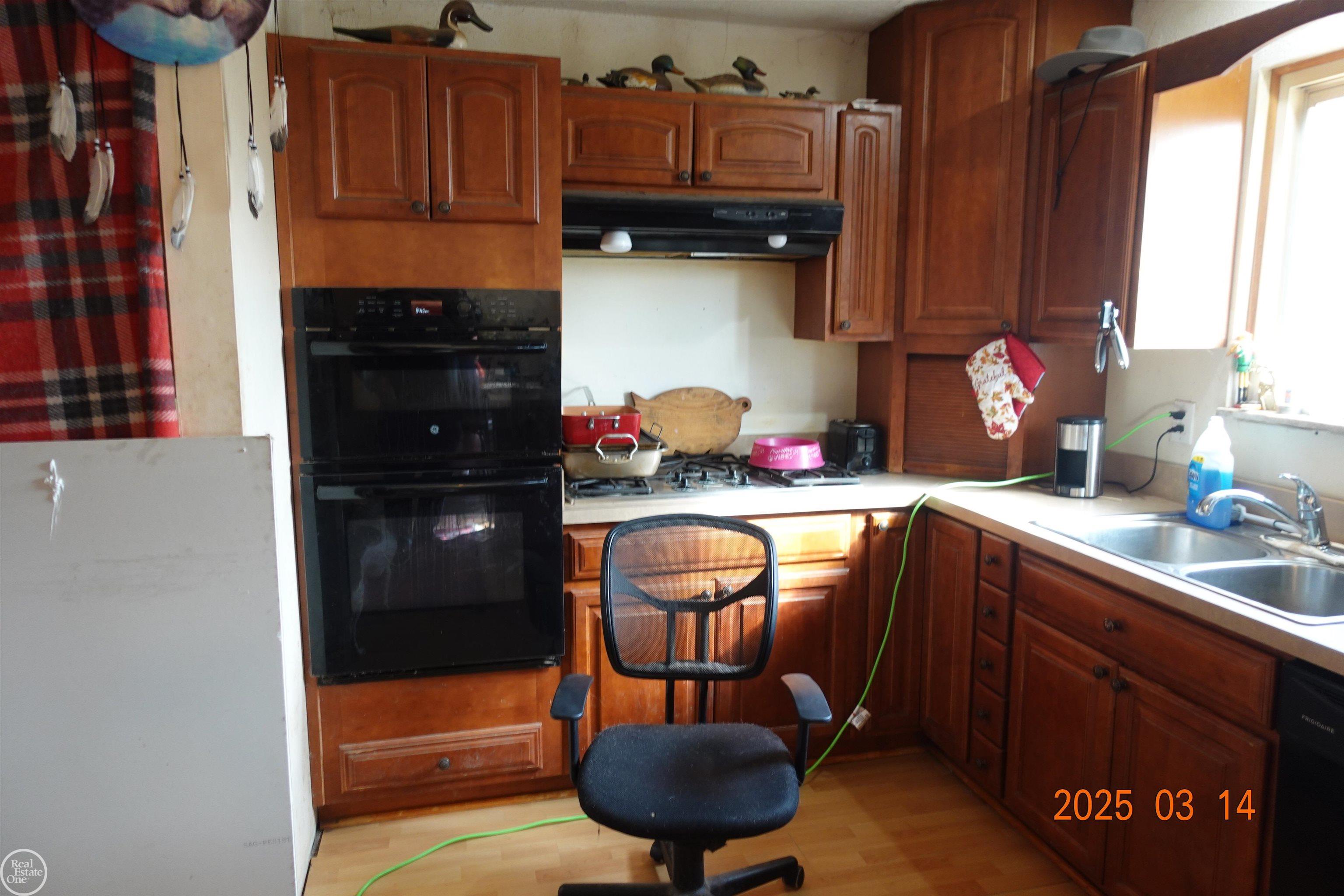 7125 Cedar Lake Road Pinckney, MI 48169 - Photo 7 of 28