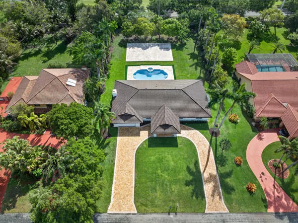 $1,599,000 | 5510 Castlegate Avenue, Davie, FL 33331