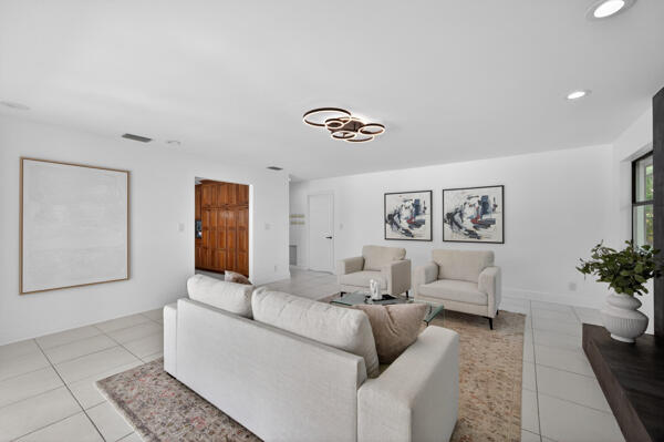 5510 Castlegate Avenue Davie, FL 33331 - Photo 19 of 54 134203352386229431_134203352368232402_55