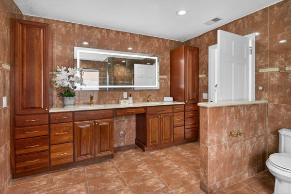 5510 Castlegate Avenue Davie, FL 33331 - Photo 25 of 54 134203352418268241_134203352392030808_55