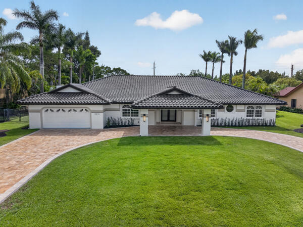 5510 Castlegate Avenue Davie, FL 33331 - Photo 3 of 54 134203352286144517_134203352258576161_55