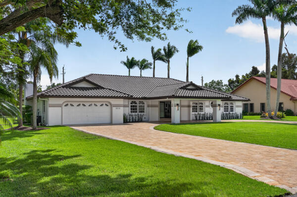 5510 Castlegate Avenue Davie, FL 33331 - Photo 4 of 54 134203352286964436_134203352258414017_55