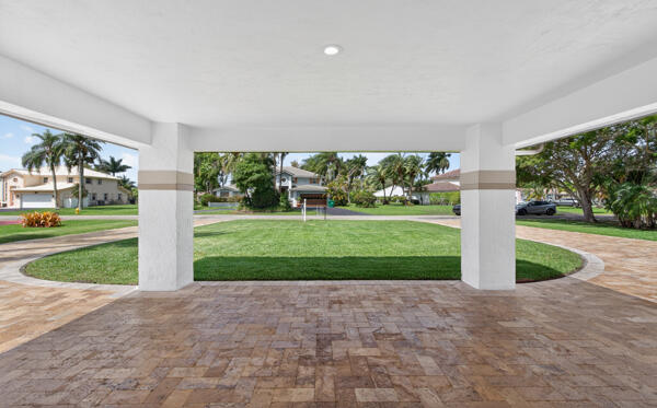 5510 Castlegate Avenue Davie, FL 33331 - Photo 8 of 54 134203352369067629_134203352343354454_55