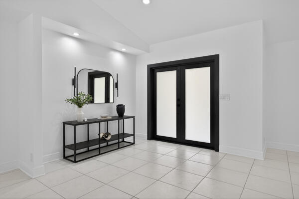 5510 Castlegate Avenue Davie, FL 33331 - Photo 9 of 54 134203352370373373_134203352343386282_55