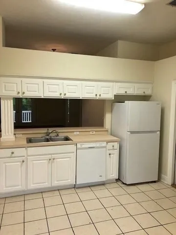 $1,895 | 3975 Forsythe Park Court, Tallahassee, FL 32309