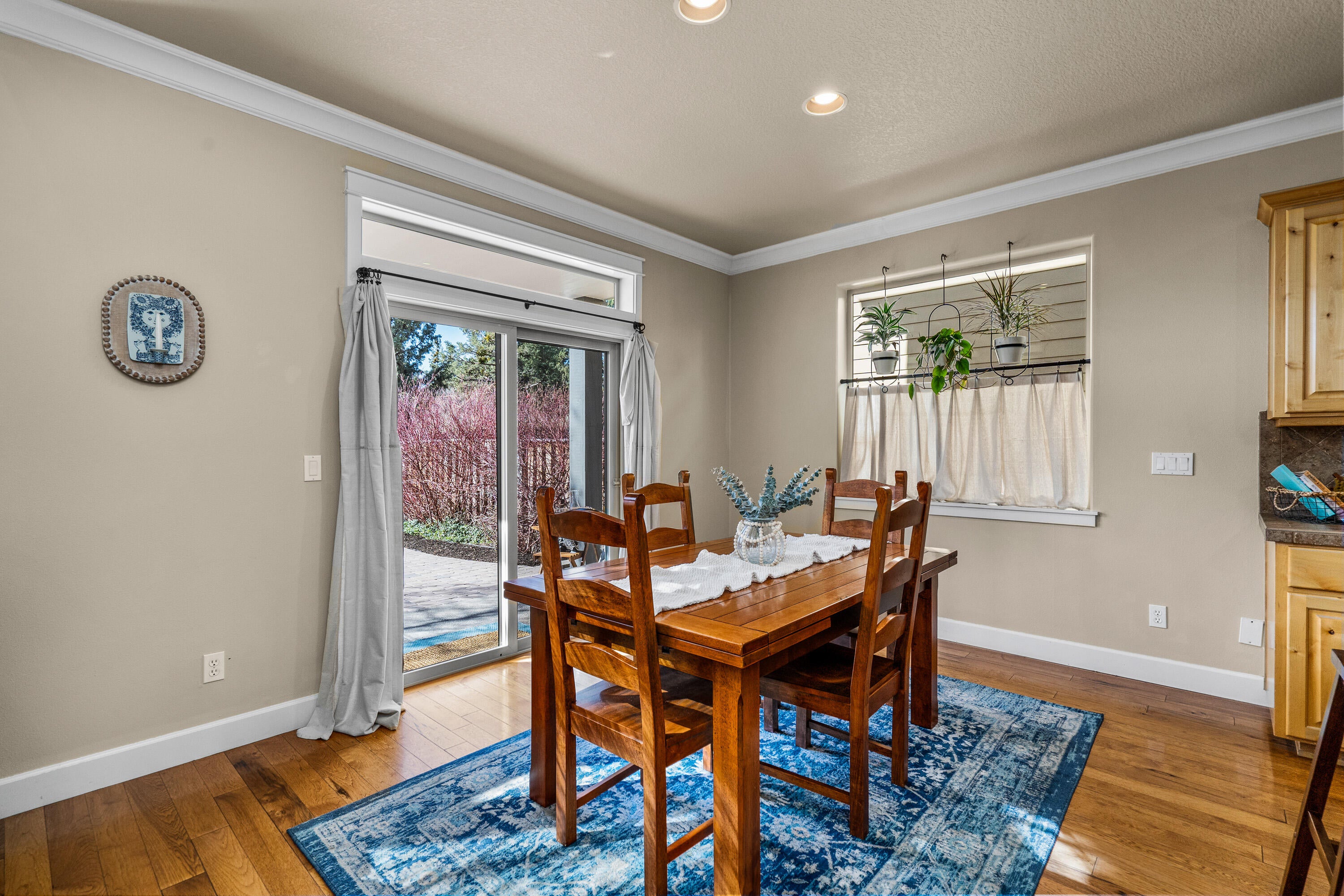 20963 Yeoman Road Bend, OR 97701 - Photo 9 of 34 2022_03_29_20963_yeoman_rd_bend-21