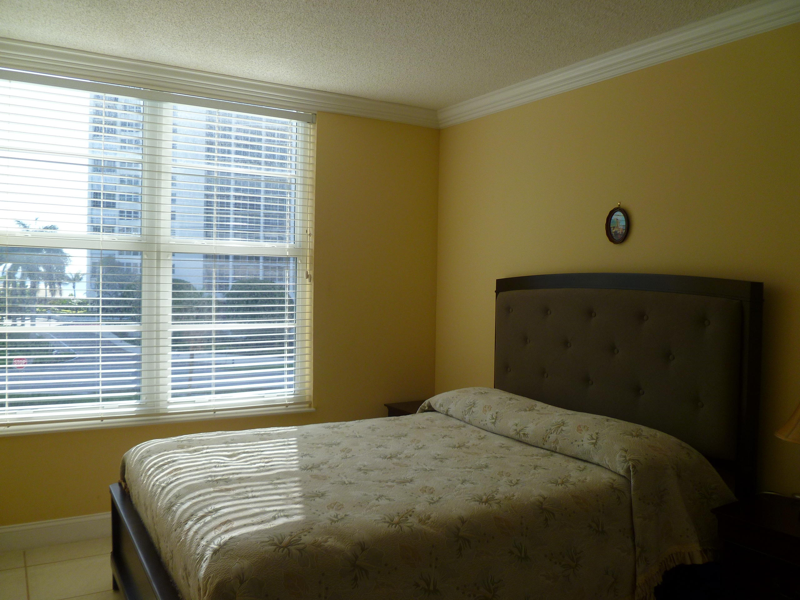 2851 South Ocean Boulevard, Unit 3N Boca Raton, FL 33432 - Photo 25 of 42 Guest Bedroom
