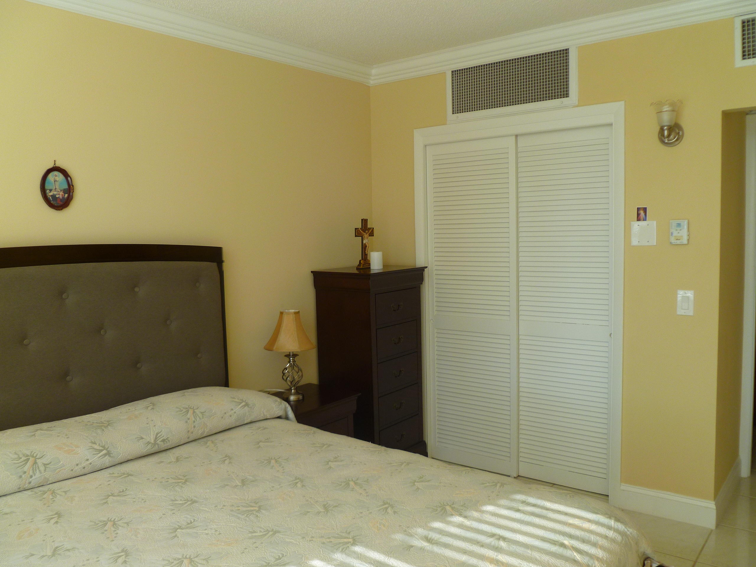 2851 South Ocean Boulevard, Unit 3N Boca Raton, FL 33432 - Photo 26 of 42 Guest Bedroom