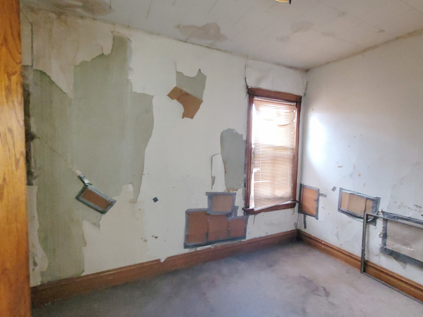 2641 West 69th Street Chicago, IL 60629 - Photo 13 of 16