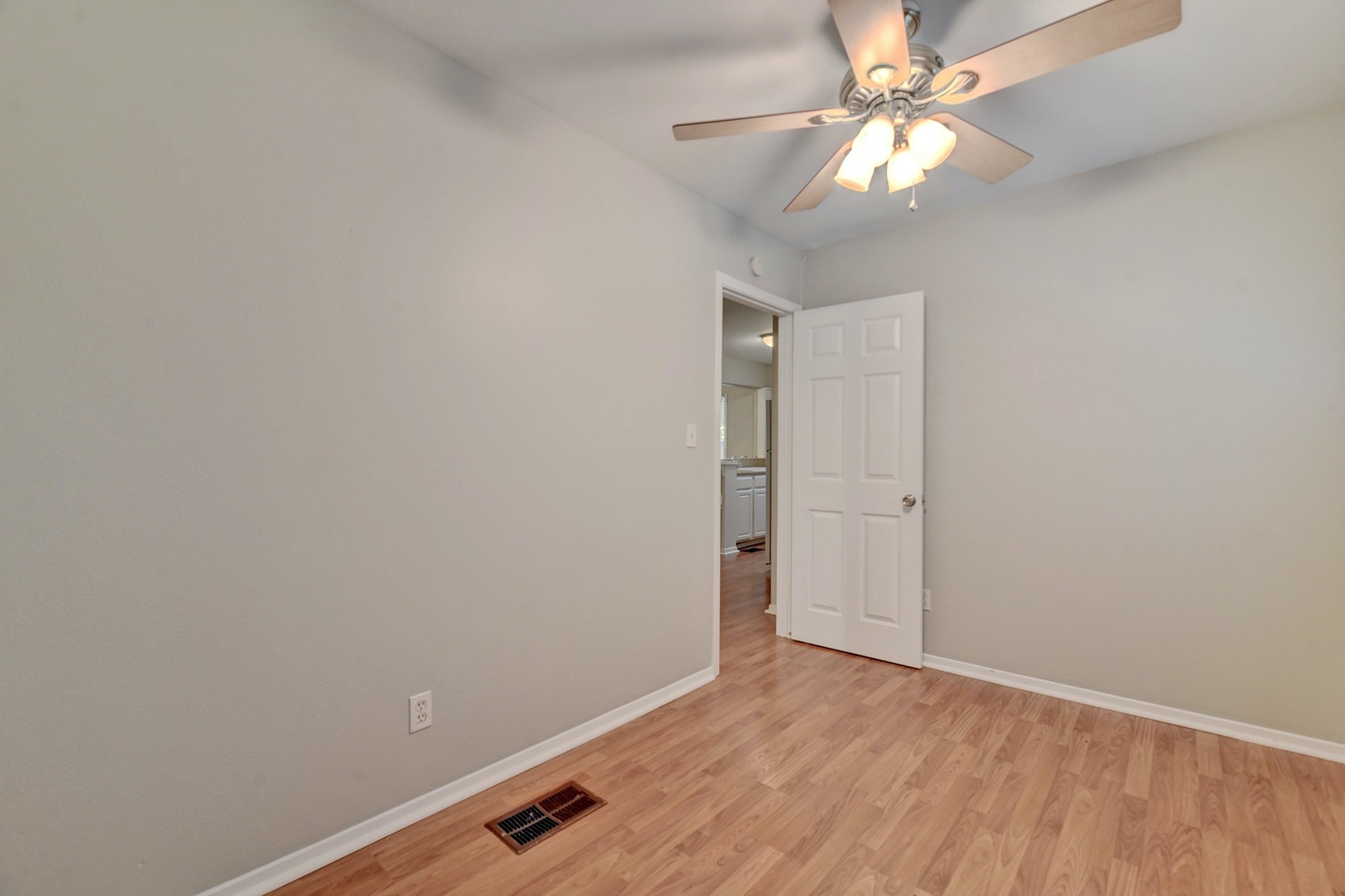 2712 Whitis Avenue, Unit B Austin, TX 78705 - Photo 11 of 16