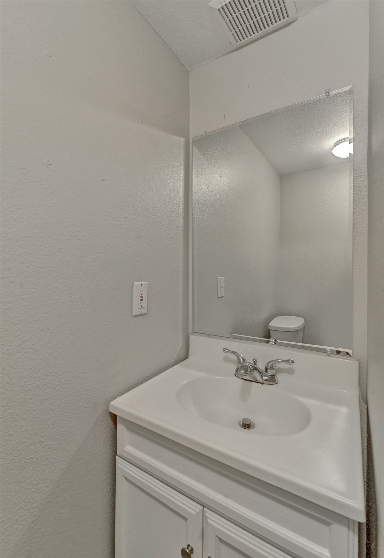 2712 Whitis Avenue, Unit B Austin, TX 78705 - Photo 16 of 16