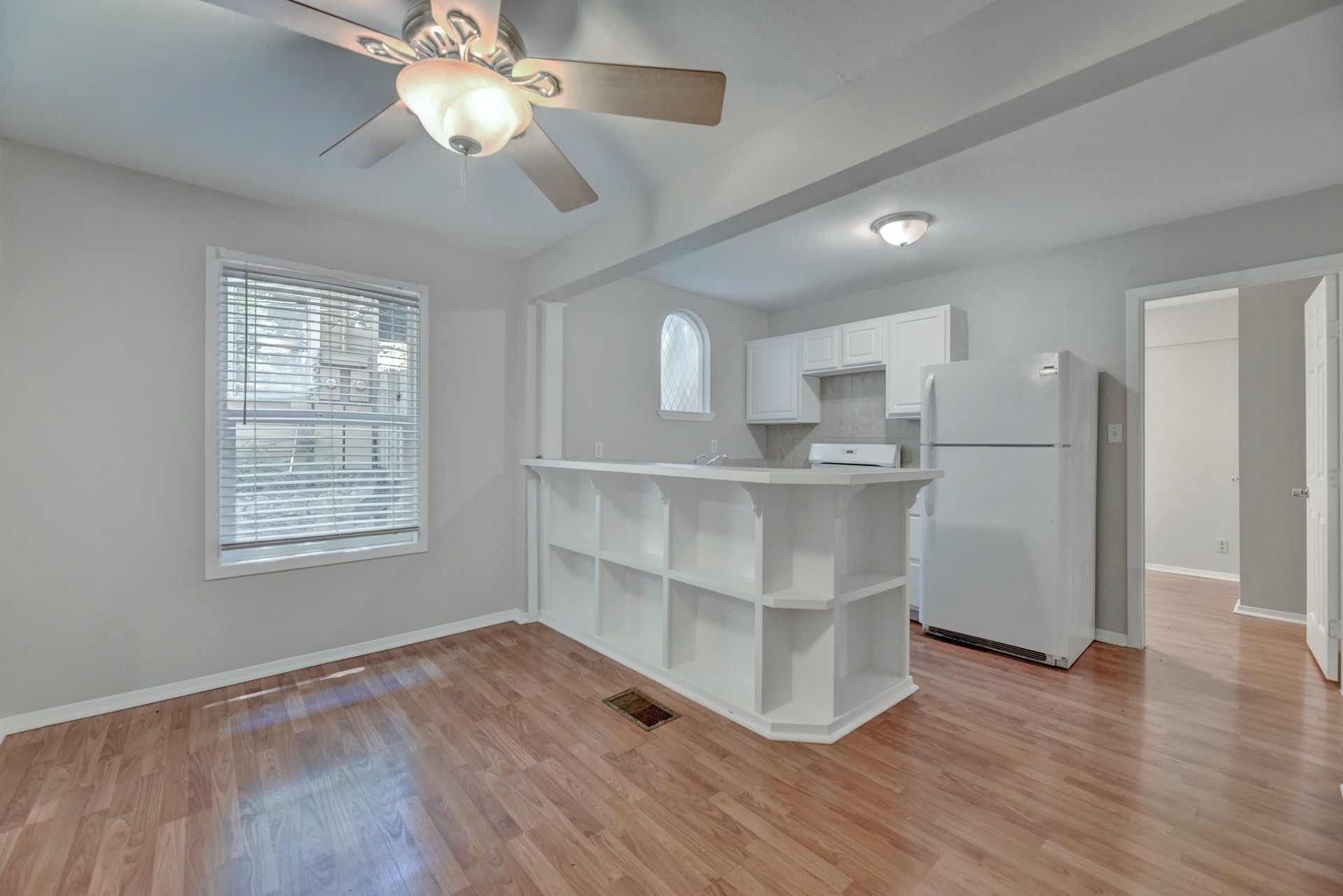 2712 Whitis Avenue, Unit B Austin, TX 78705 - Photo 2 of 16