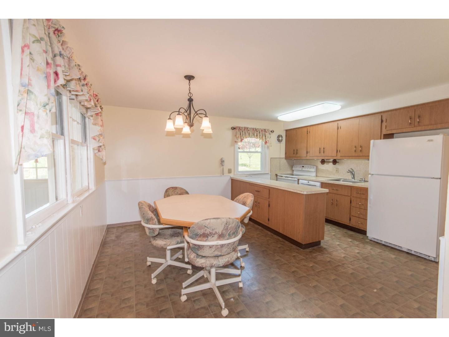 548 Rick Road Southampton, PA 18966 - Photo 7 of 25 Gallery Image 7