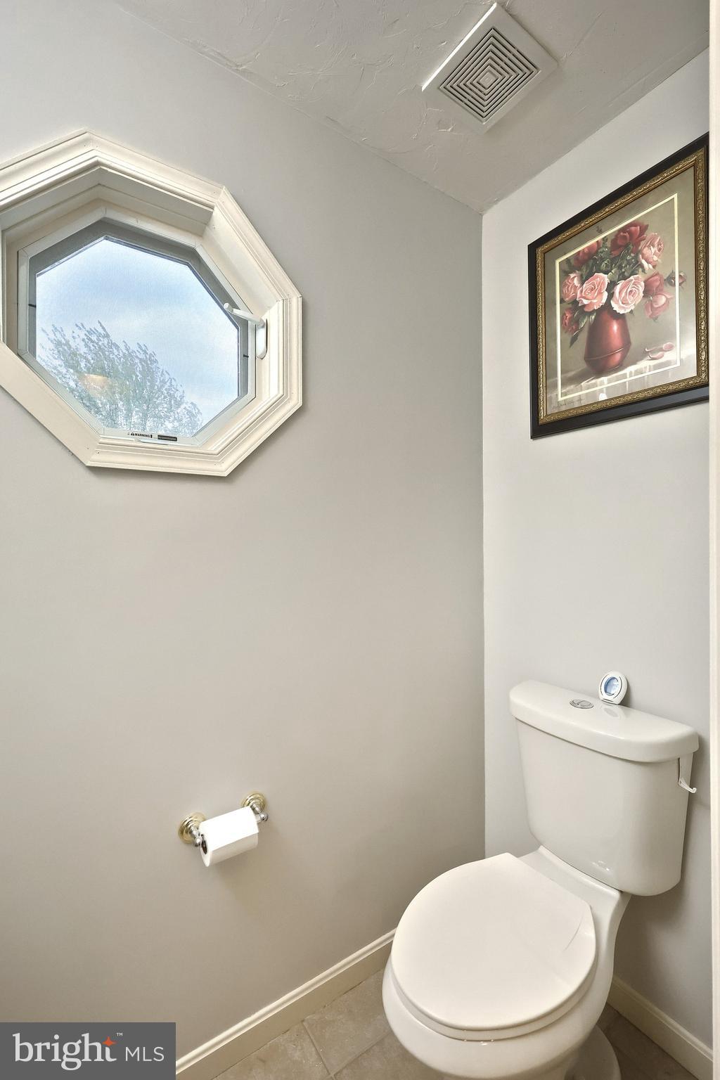 37 Amanda Drive Littlestown, PA 17340 - Photo 40 of 70 Repainted half bath on first floor