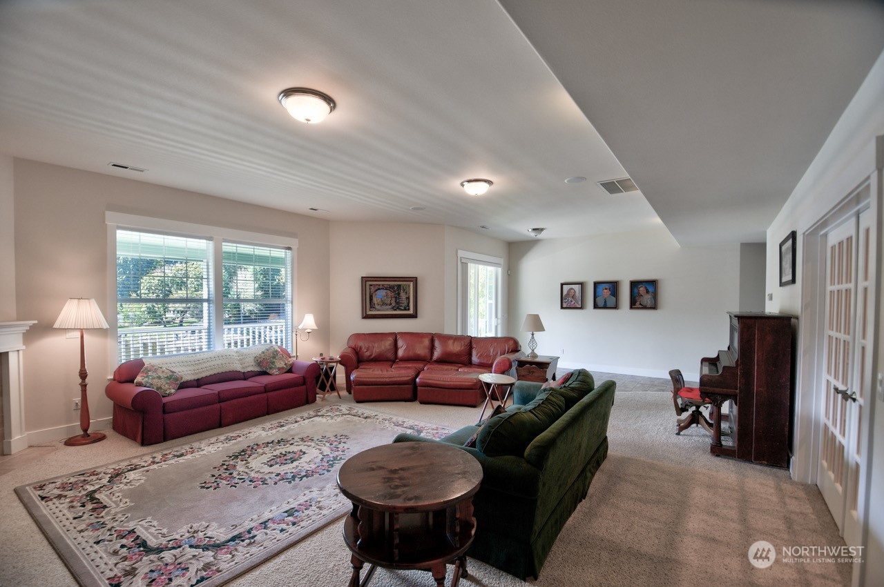 5130 Raccoon Valley Road Southeast Olympia, WA 98513 - Photo 21 of 34 Gallery Image 21