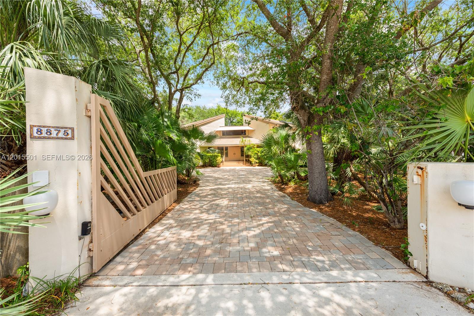8875 Southwest 110th Street Miami, FL 33176 - Photo 4 of 38