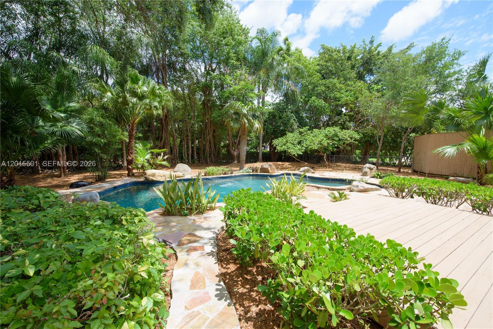 8875 Southwest 110th Street Miami, FL 33176 - Photo 7 of 38