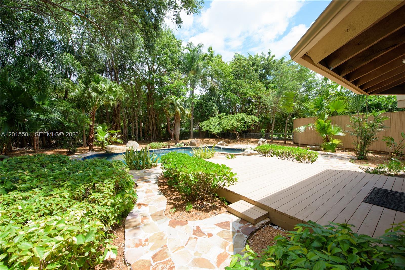 8875 Southwest 110th Street Miami, FL 33176 - Photo 10 of 38
