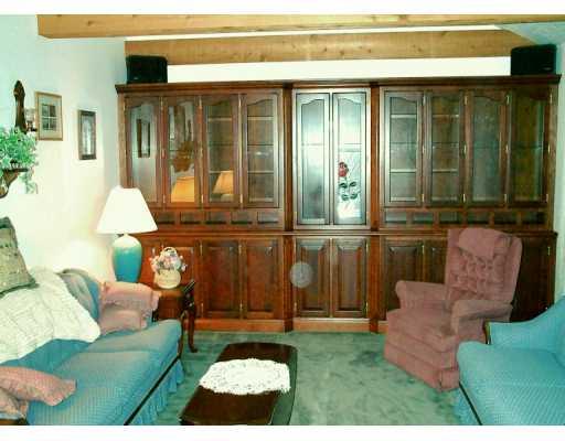 632 Great Belt Road Butler, PA 16002 - Photo 3 of 4 Living Room.