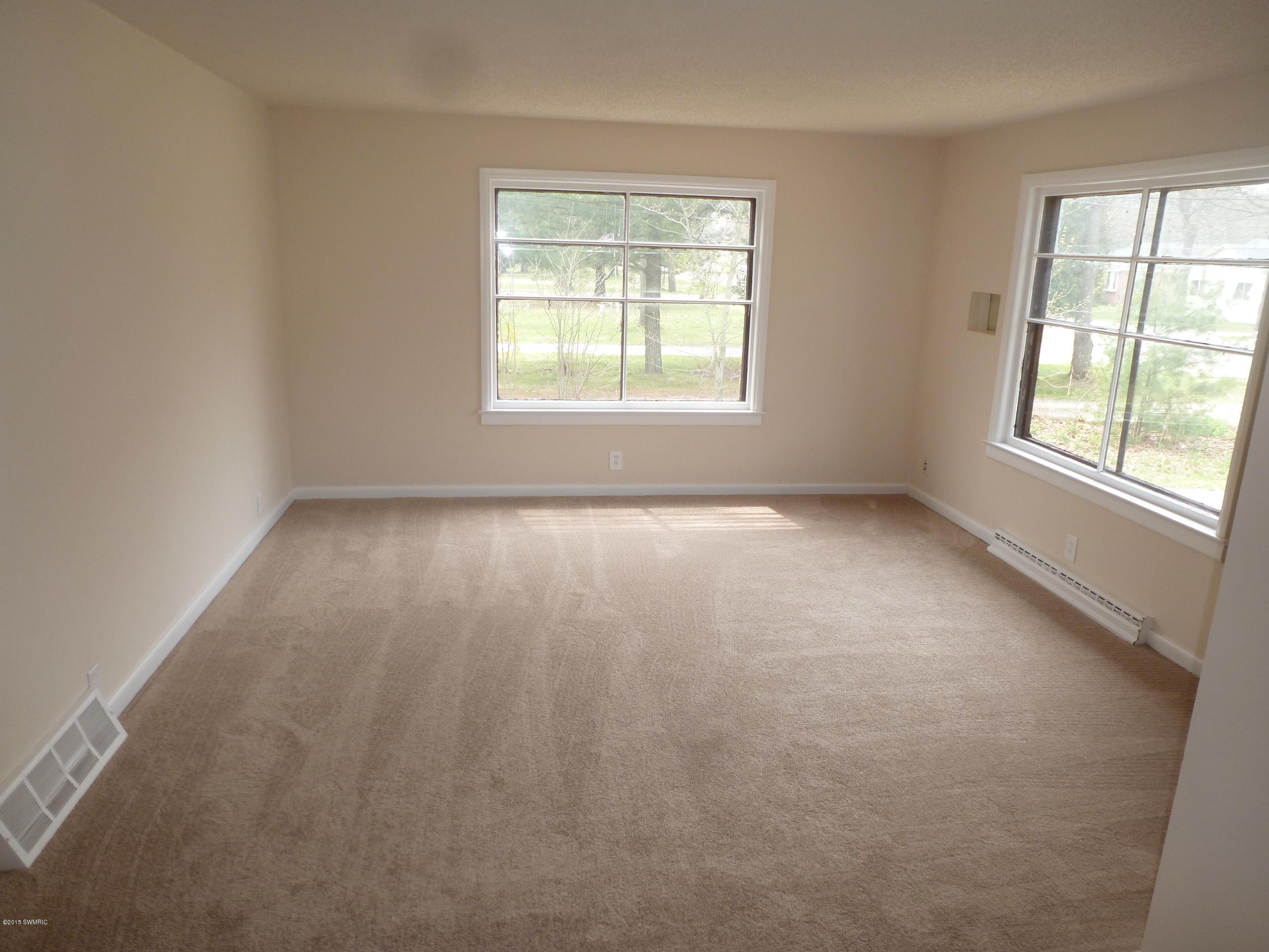 1920 South Mill Iron Road Muskegon, MI 49442 - Photo 13 of 24 13-Living Room
