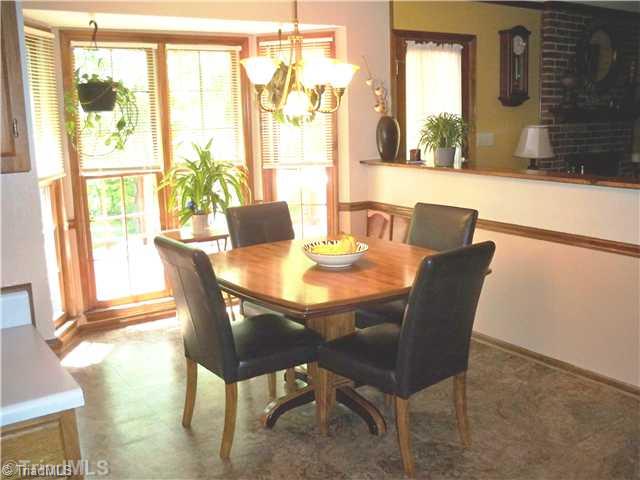 1408 Wiley Lewis Road Greensboro, NC 27406 - Photo 8 of 15 Breakfast.